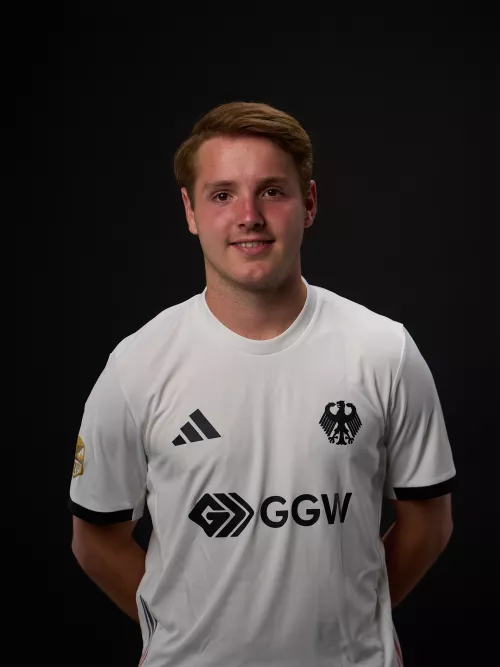 Jonas Cofalla weiß